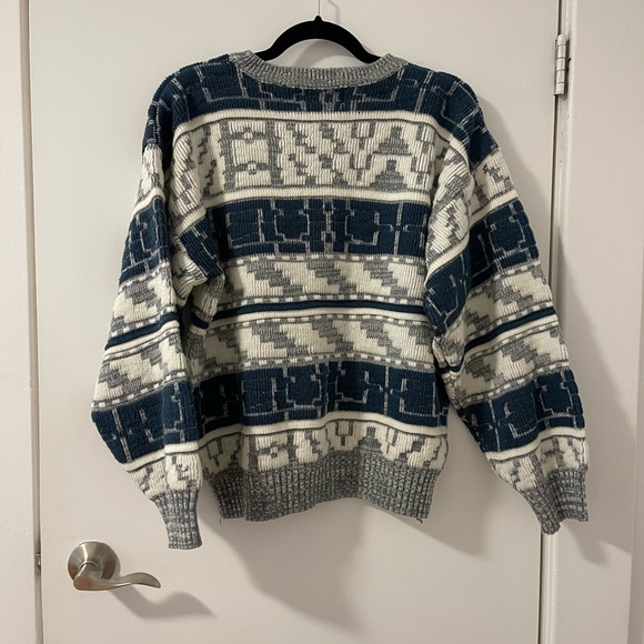 Blue Pattern Knit Sweater - Picture 3 of 4